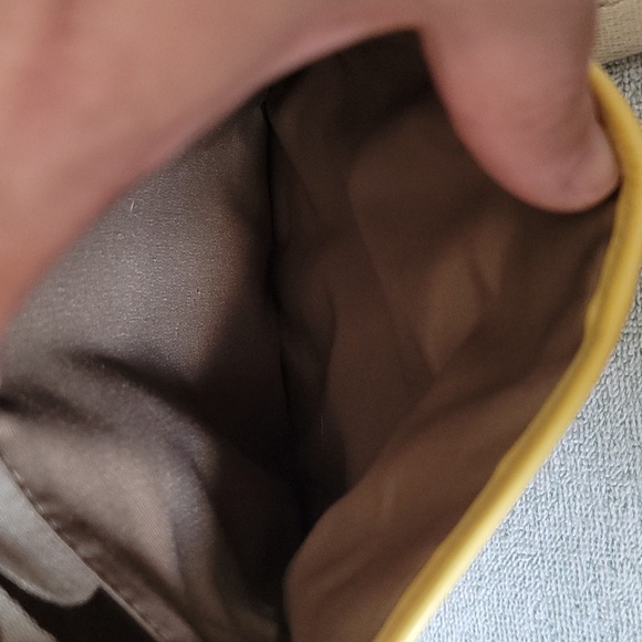 Coach signature C and patent small letter carries crossbody handbag - Picture 9 of 15